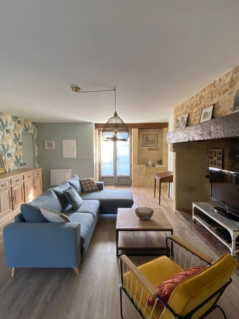 Maison Denise - Au Coeur Du Perigord Noir Villa Castelnaud La Chapelle Luaran gambar